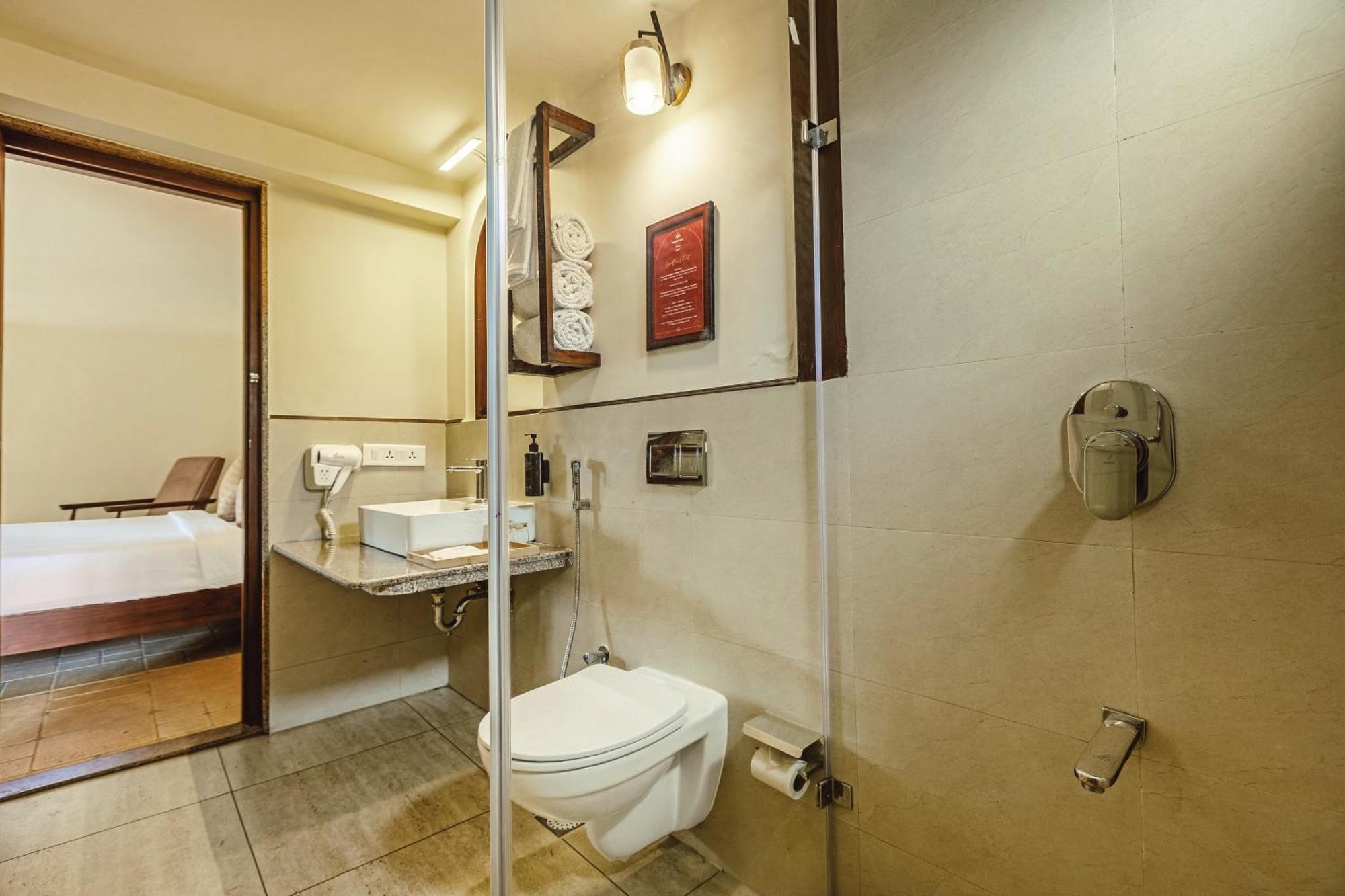Hotel Mango Hill Shola Ooty Exterior foto